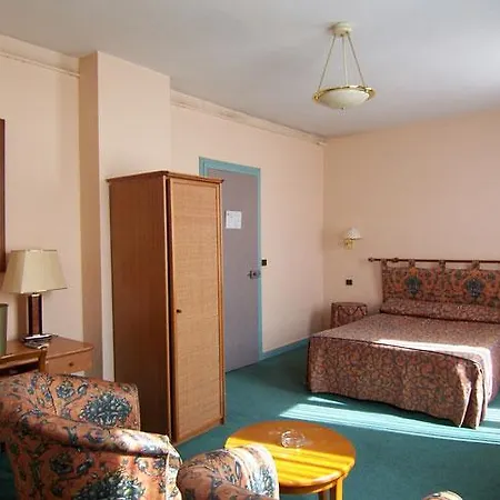 Terminus Hotel 2*